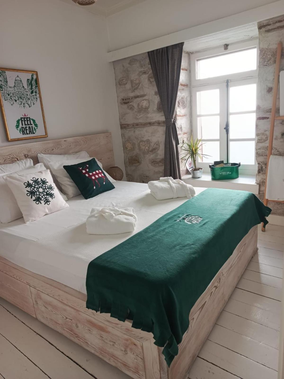 Berlin'S Guest House Urla Buitenkant foto